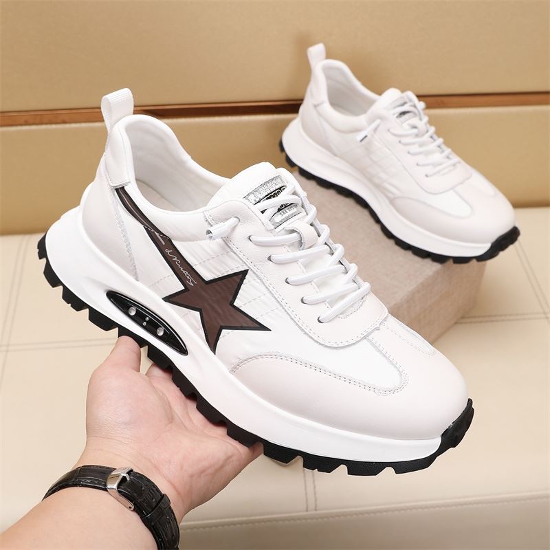 G*u*i casual shoes